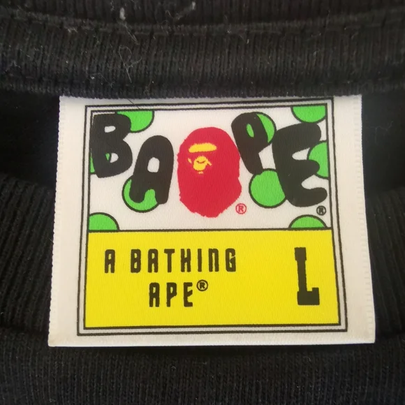 Large Bape Shark Tee - Picture 3 of 7